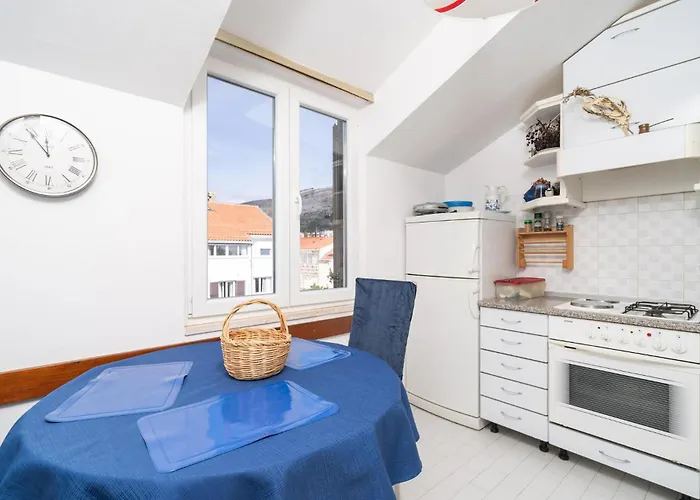 1 Bedroom Lovely In Ντουμπρόβνικ