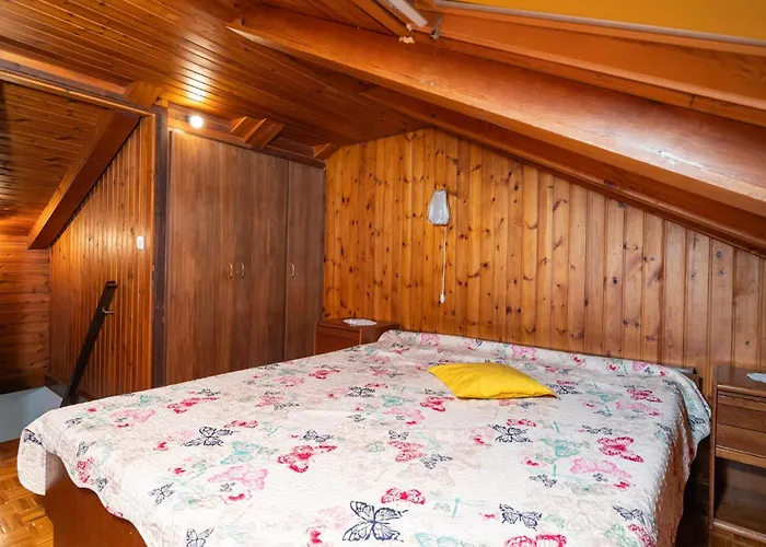 Διαμέρισμα 1 Bedroom Lovely In Ντουμπρόβνικ