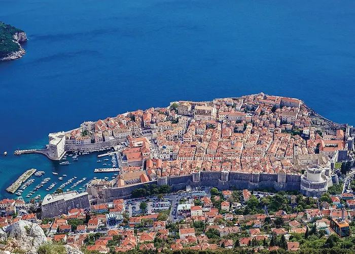 1 Bedroom Lovely In Διαμέρισμα Ντουμπρόβνικ