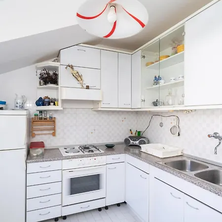 1 Bedroom Lovely In