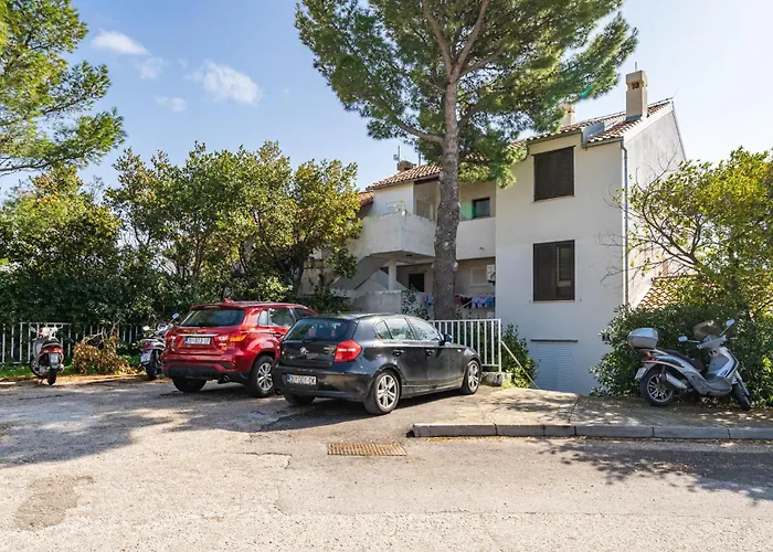 公寓 1 Bedroom Lovely In