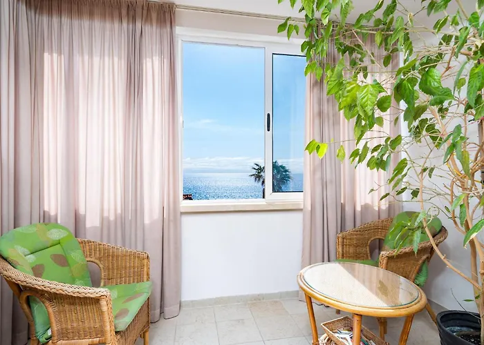 1 Bedroom Lovely In