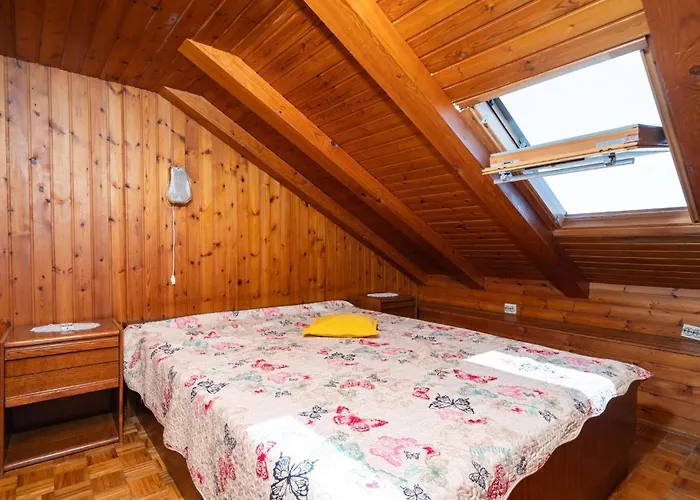 1 Bedroom Lovely In Apartamento